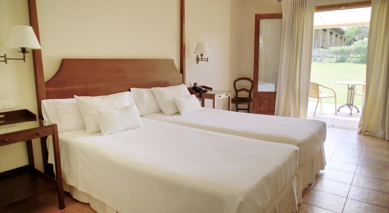 ซอน กอร์บ บูทิก โฮเต็ล Hotel กาลาโบนา ภายนอก รูปภาพ