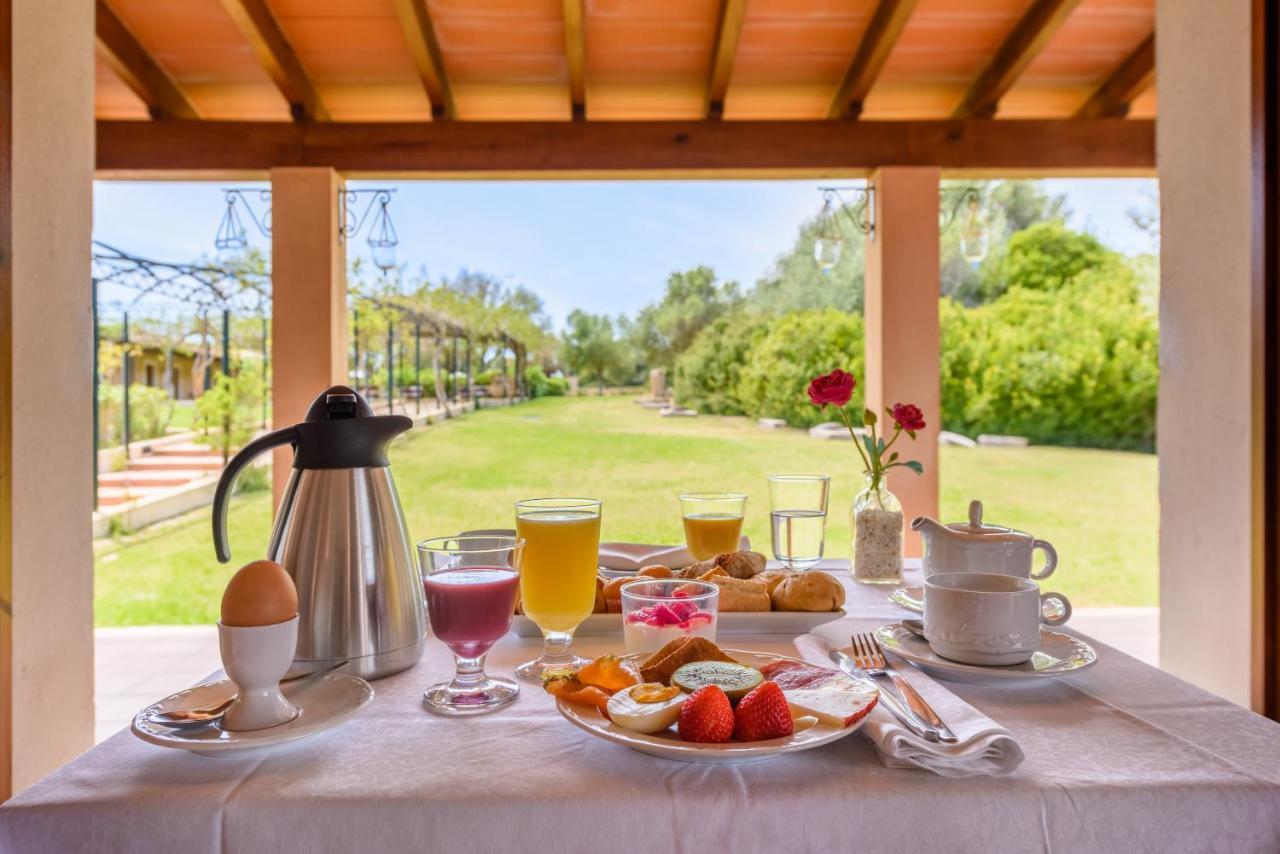 ซอน กอร์บ บูทิก โฮเต็ล Hotel กาลาโบนา ภายนอก รูปภาพ