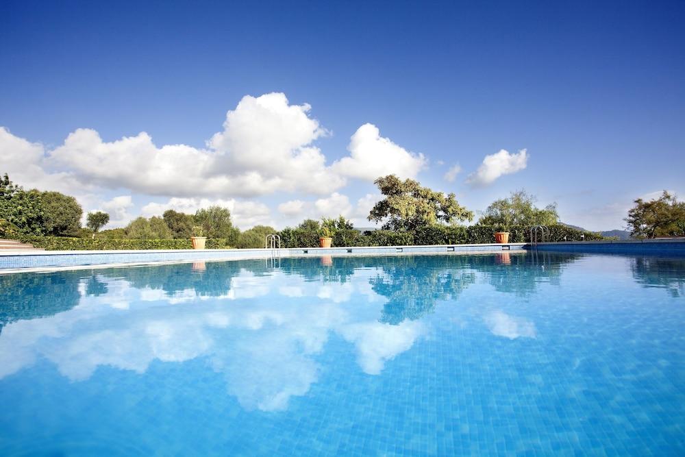 ซอน กอร์บ บูทิก โฮเต็ล Hotel กาลาโบนา ภายนอก รูปภาพ