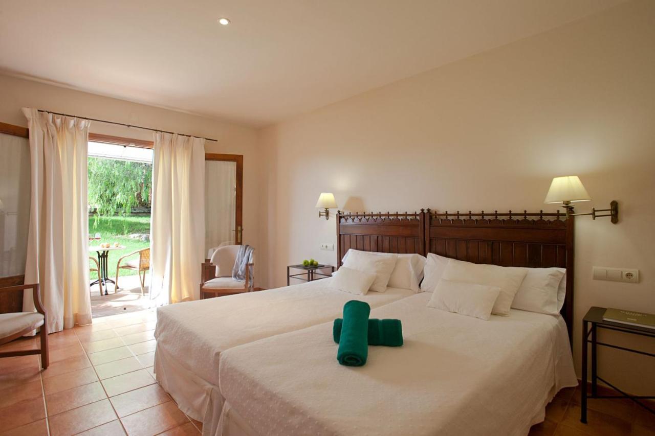 ซอน กอร์บ บูทิก โฮเต็ล Hotel กาลาโบนา ภายนอก รูปภาพ